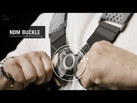 
                      
                        Load and play video in Gallery viewer, USWE RAW 3 HYDRATION PACK - NAVY
                      
                    