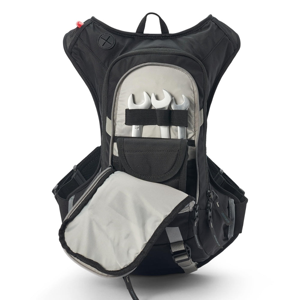 
                      
                        USWE RAW 12 HYDRATION PACK - CARBON
                      
                    